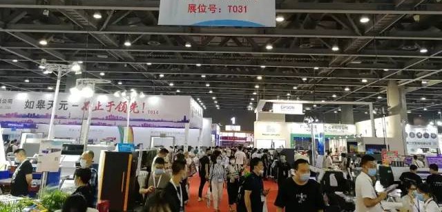 8头I3200打印机亮相!用科学支撑打印生产,解决品牌客户生产“顽疾”!